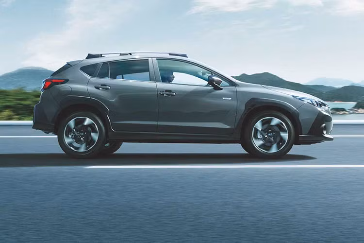 Trước đây, xe được gọi bằng 2 cái tên khác nhau là XV và Crosstrek, tùy theo thị trường. Ở thế hệ mới, mẫu xe này sẽ được gọi thống nhất bằng 1 cái tên ở mọi thị trường là Subaru Crosstrek. Crosstrek 2023 sẽ cạnh tranh trực tiếp cùng Honda ZR-V và Toyota Corolla Cross hơn là các mẫu SUV cỡ B điển hình như Honda HR-V hay Nissan Kicks e-Power.