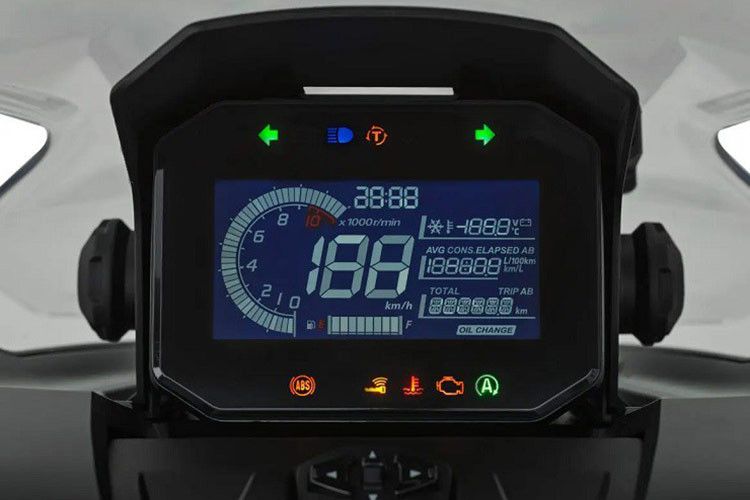 Kính chắn gió cao có thể điều chỉnh 2 cấp độ bằng phím bấm ở cụm điều khiển. ADV160 2025 cũng được trang bị cụm đồng hồ kỹ thuật số toàn phần hiển thị đầy đủ các thông số giúp người lái nắm rõ các thông số xe một cách dễ dàng nhất.