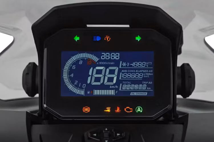 Kính chắn gió cao có thể điều chỉnh 2 cấp độ bằng phím bấm ở cụm điều khiển. ADV160 2025 cũng được trang bị cụm đồng hồ kỹ thuật số toàn phần hiển thị đầy đủ các thông số giúp người lái nắm rõ các thông số xe một cách dễ dàng nhất.