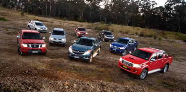 Mazda BT-50 2016 lo dien 