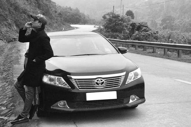 Tương tự vai diễn thiếu gia Vũ trên phim, diễn viên Quốc Trường cũng có niềm đam mê với những chiếc xe. Là đồng sáng lập của chuỗi hơn 100 quán ăn trên cả nước, Quốc Trường thuộc hàng "đại gia" trong giới nghệ sĩ. Nam diễn viên từng tâm sự rằng chiếc xe đắt tiền đầu tiên của anh là chiếc tay ga Honda PCX.