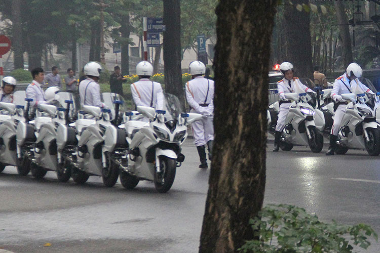 Chính vì vai trò then chốt đặc biệt này mà đơn vị cũng thường xuyên được ưu tiên trang bị những chiếc xe môtô đặc chủng, “hàng khủng” đến từ những nhà sản xuất danh tiếng. Với sự bổ sung này, công tác hộ tống của đội môtô Bộ Tư lệnh Cảnh vệ trong thời gian tới sẽ được đảm bảo tốt nhất.