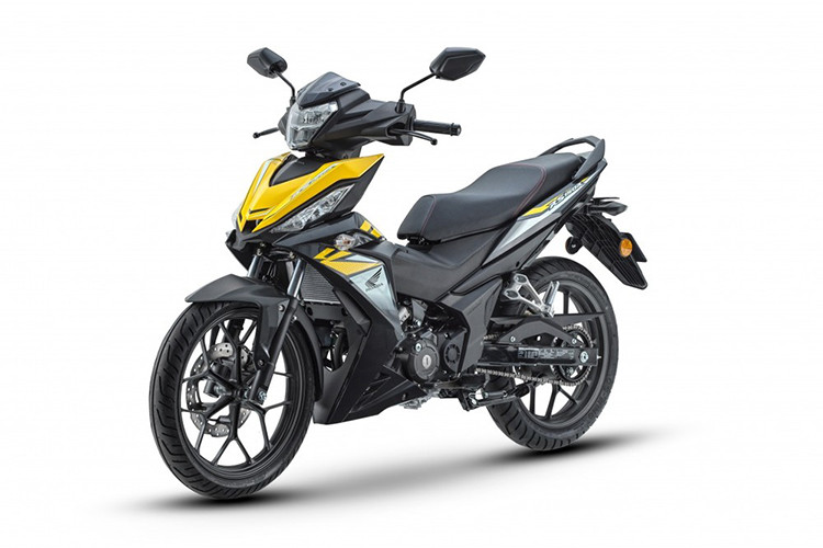 Tại thị trường Việt Nam, hiện giá xe Honda Winner X 2022 bán ra chính hãng khởi điểm 46,09 triệu đồng cho bản Tiêu chuẩn. Phiên bản Đặc biệt và Thể thao có giá lần lượt 49,99 triệu và 50,49 triệu đồng.