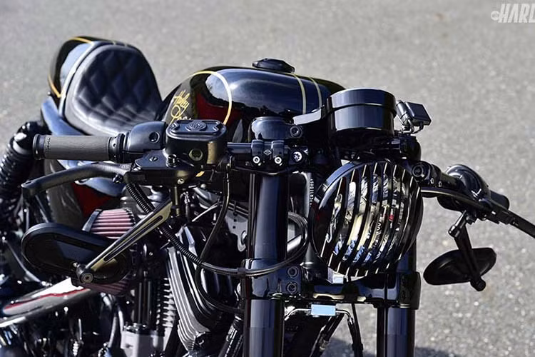 Mới đây, một bản độ dành riêng cho mẫu xe này đã dành chiến thắng trong một cuộc thi độ xe được tổ chức tại Nhật Bản mang tên "Battle of the Kings" tạm dịch là "Cuộc chiến của các nhà vua".