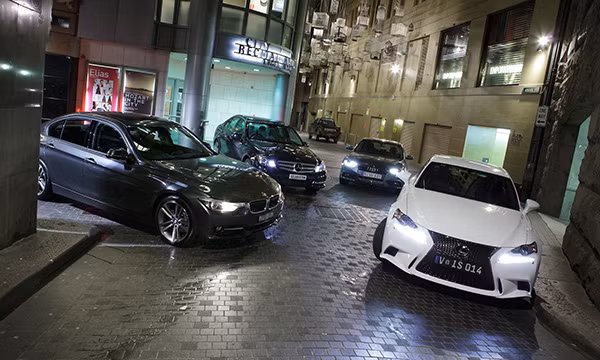 Doanh so cua Lexus dang de doa Audi, BMW va Mercedes