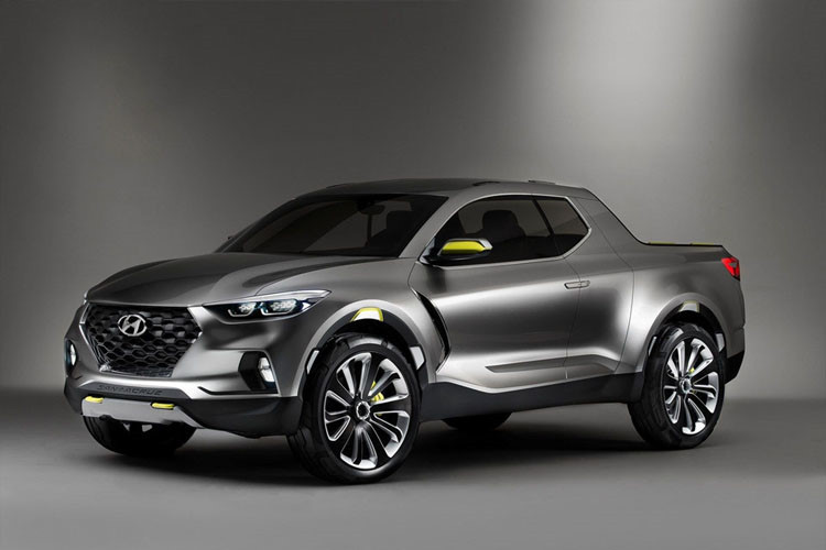 Theo hãng xe ôtô Hyundai, đối tượng mà Santa Cruz nhắm đến là những khách hàng dưới 30 tuổi, cần một chiếc xe vừa ''tháo vát'' nhưng cũng hầm hố và thể thao. Mức giá dự kiến cho Santa Cruz khi được đưa vào sản xuất là khoảng gần 20.000 USD - mức giá nhằm cạnh tranh với Ford Ranger và Toyota Tacoma tại thị trường Mỹ.