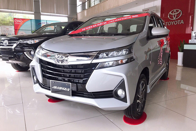 Đáng chú ý, đứng ở vị trí cuối cùng thuộc về mẫu xe Toyota Avanza và Ford Explorer, cả hai mẫu xe đều không có chiếc xe nào được tiêu thụ ra thị trường ôtô Việt Nam trong tháng 6 vừa qua.