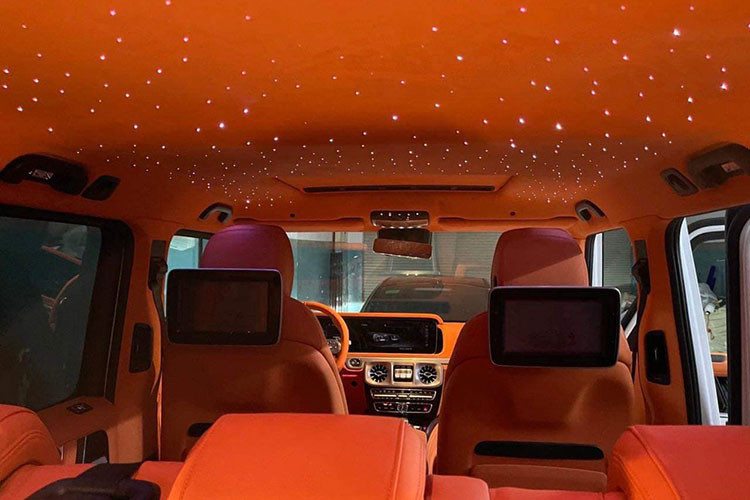 Phiên bản Mercedes-AMG G63 thế hệ W463 thứ 2 sẽ được trang bị khối động cơ xăng V8, tăng áp kép, dung tích 4.0 lít, sản sinh công suất tối đa 577 mã lực tại vòng tua máy 6.000 vòng/phút và mô-men xoắn cực đại 850 Nm tại dải tua máy 2.500 - 3.500 vòng/phút.