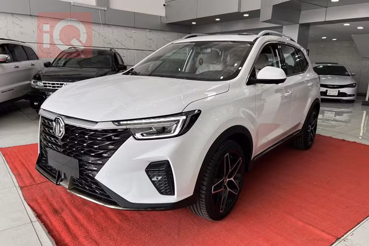 Trong thời gian qua, nhân viên tư vấn bán hàng tại đại lý MG đã liên tục "nhá hàng" về một mẫu xe mới, đó là RX5. Đến nay, đại lý lại tiếp tục hé lộ giá bán của mẫu xe MG RX5 2023 mới tại thị trường Việt Nam.