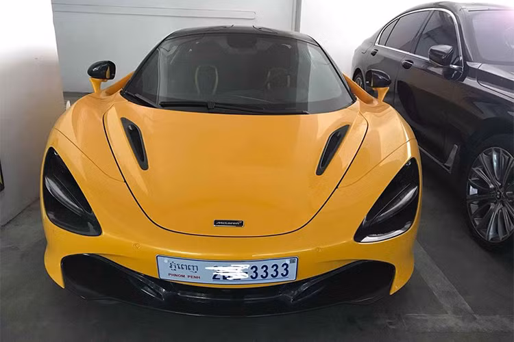 Điều trùng hợp "ngẫu nhiên" và gây ấn tượng mạnh với người xem chính là chiếc biển "tứ quý" 3 không chỉ được gắn trên siêu xe McLaren 720S màu vàng mà còn xuất hiện ở chiếc xe thể thao hạng sang Lexus LC500, xe siêu sang Mercedes-Maybach hay xe sang Lexus LS 2018.