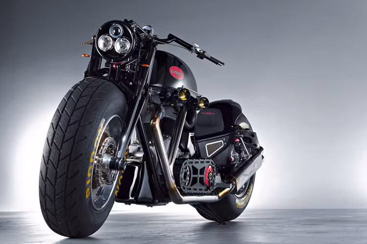 Nó có chiều dài tổng thể đến 3.454mm cùng tự trọng nặng khủng khiếp…lên đên 650kg.