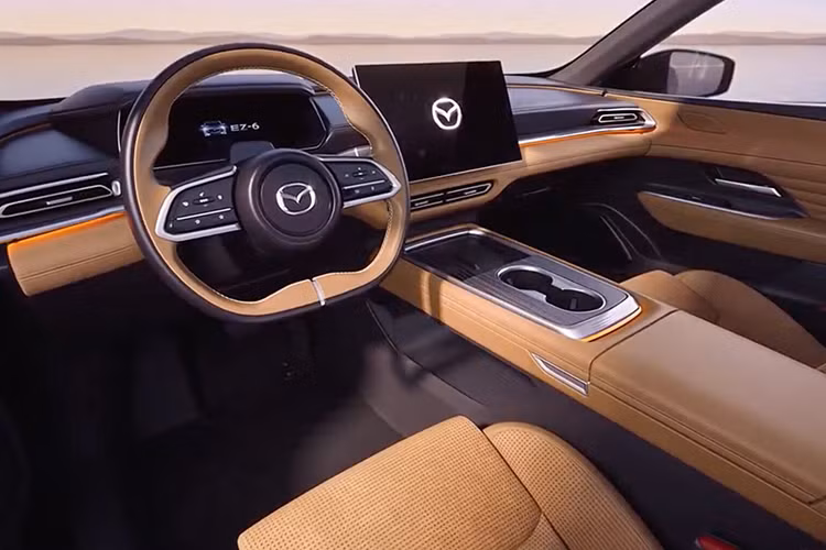 Hiện hãng Mazda chưa công bố nhiều thông tin liên quan đến mẫu ô tô điện này. Chỉ biết rằng, Mazda EZ-6 sở hữu kích thước dài x rộng x cao lần lượt là 4.921 x 1.890 x 1.485 mm và chiều dài cơ sở 2.900 mm. So với Mazda6, mẫu xe này dài hơn 56 mm, rộng hơn 50 mm, cao hơn 35 mm trong khi chiều dài cơ sở tăng 70 mm.