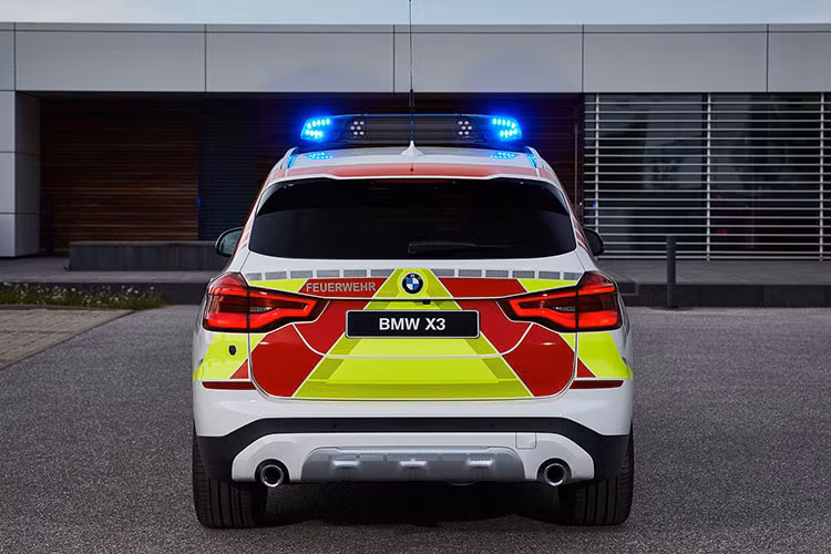 BMW X3 có khả năng tăng tốc 0-100 km/h trong 8 giây và có tốc độ tối đa 213 km/h.