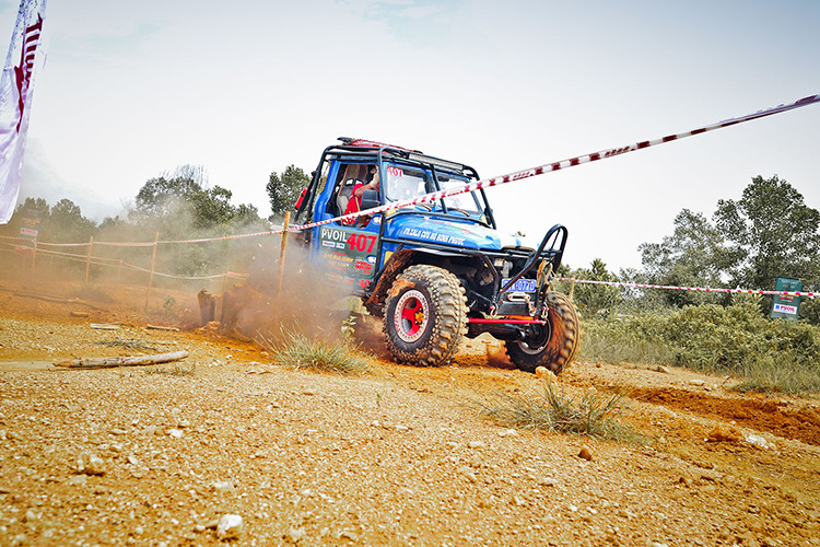 Cũng trong khuôn khổ giải đấu, OTV Media, Cộng đồng Otofun, với sự đồng ý từ phía Tổng cục Thể dục Thể thao và sự hỗ trợ của các nhà tài trợ, cũng đã đứng ra kêu gọi gây quỹ trị giá 100 triệu đồng nhằm ủng hộ các nỗ lực đẩy lùi dịch bệnh của Chính phủ và các địa phương.