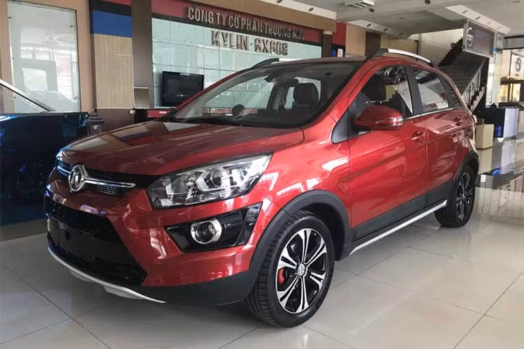 Hãng xe ôtô BAIC Trung Quốc từng tham gia triển lãm ôtô quốc tế Việt Nam năm 2015 tại Hà Nội với khá nhiều mẫu xe thuộc nhiều phân khúc khác nhau. Tuy nhiên, chỉ một thời gian sau, thương hiệu này dần bị lãng quên, bởi dòng sản phẩm của họ không được nhiều người tiêu dùng quan tâm mặc dù giá bán khá rẻ.