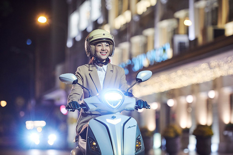 Xe ga tiết kiệm nhiên liệu cũng là một trong số những yếu tố quan trọng hiện nay, khi mà giá xăng đang cao "phi mã". Thương hiệu Yamaha hiện có 3 sản phẩm xe tay ga đứng đầu trong danh sách 28 sản phẩm đang bán tại Việt Nam gồm; Grande có mức tiêu thụ 1,69 lít, Latte 1,8 lít và Janus có mức tiêu thụ 1,87 lít/100 km. 