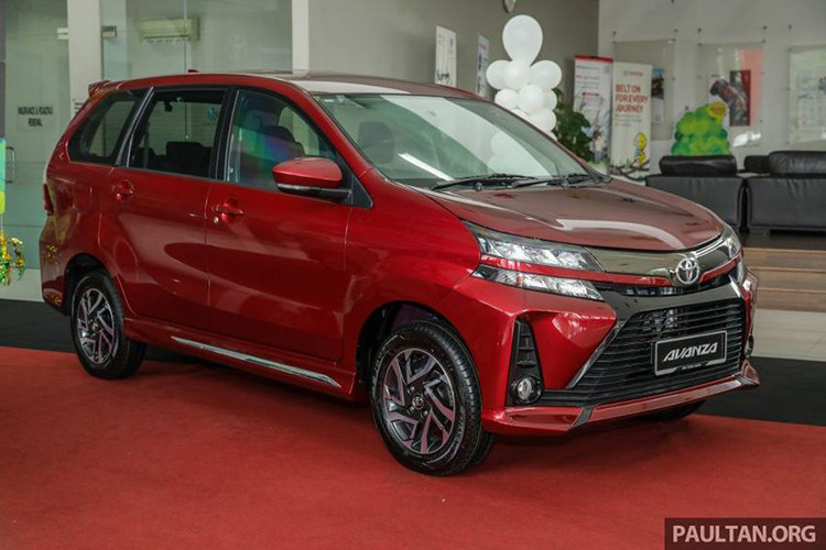 Giá bán Toyota Avanza 2019 tương ứng của 3 phiên bản 1.5E, 1.5S và 1.5S+ tại thị trường Malaysia là: 80.888RM (khoảng 452 triệu đồng), 83.888RM (468 triệu đồng) và 87.888RM (tương đương khoảng 490 triệu đồng), tất cả đều là giá chưa gồm bảo hiểm nhưng đã có bảo hành 5 năm/không giới hạn số km đường đi.