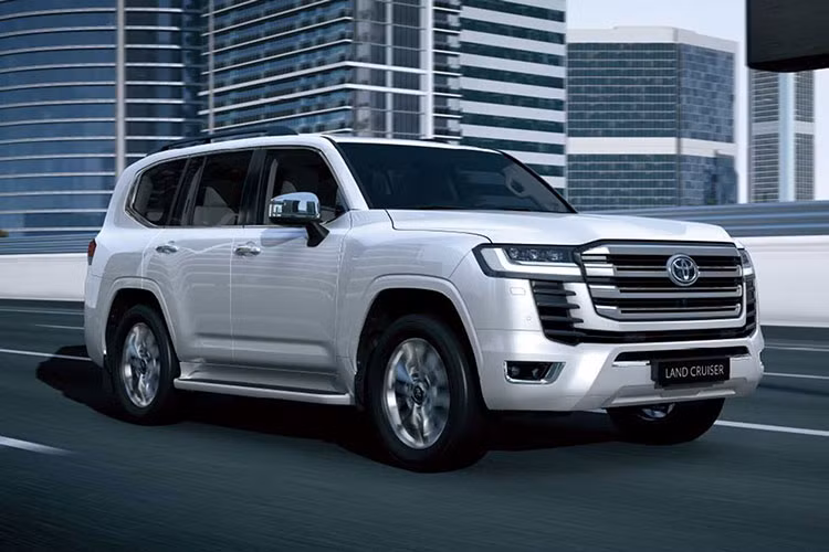 Ra mắt lần đầu tiên được ra mắt vào tháng 08/1951 với tên gọi Toyota Jeep BJ, trang bị động cơ mạnh mẽ và sở hữu khả năng vượt địa hình xuất sắc trong các điều kiện địa hình. Tính đến hết năm 2020, đã có tổng cộng khoảng 10,4 triệu xe và hơn 300.000 xe mỗi năm được khách hàng tin tưởng lựa chọn tại 170 quốc gia và khu vực trên thế giới, nổi tiếng về độ tin cậy, tính bền bỉ và khả năng vận hành.