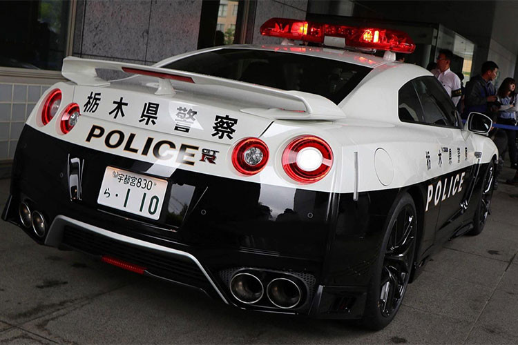 Riêng phiên bản Nismo của mẫu siêu xe Nissan GT-R mới sẽ sở hữu công suất tối đa 600 mã lực và mô-men xoắn cực đại 652 Nm. Ở phiên bản mới nhất của siêu xe Nissan GT-R, động cơ này kết hợp với hộp số tự động ly hợp kép 6 cấp và hệ dẫn động 4 bánh toàn thời gian.