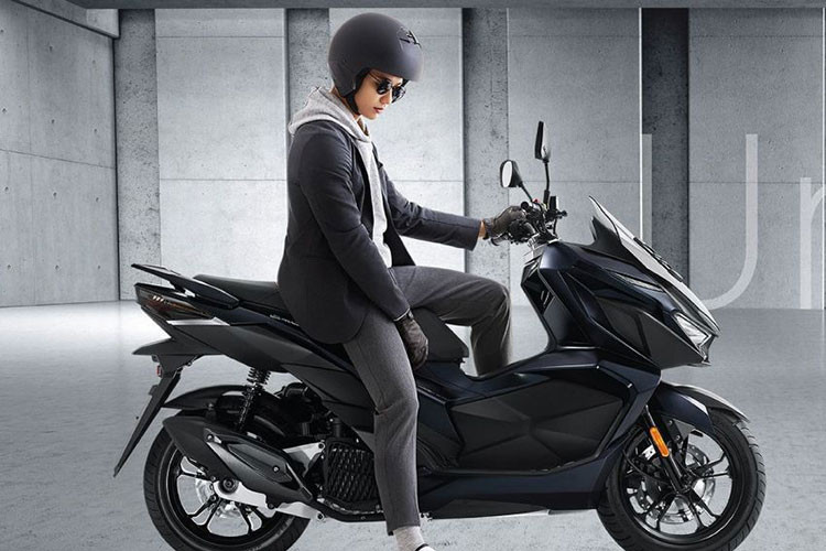 Cung cấp sức mạnh cho GPX Drone là khối động cơ xylanh đơn, dung tích 149,6cc, làm mát bằng dung dịch. Thông số về hiệu năng vận hành của động cơ không được GPX công bố.