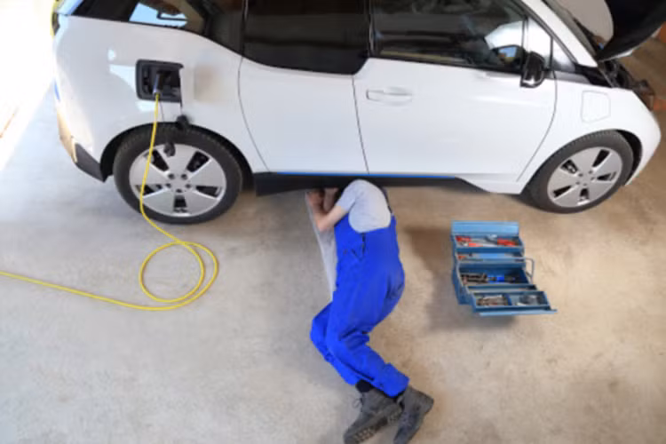 Mua xe oto dien cu can nhung luu y gi?-Hinh-4