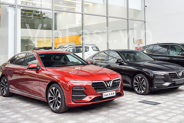 Vinfast Lux A2.0 góp mặt trong top 10 xe bán chạy sau nhiều tháng vắng mặt với doanh số đạt 778 chiếc, tăng nhẹ 1% so với tháng trước. Cộng dồn 7 tháng của năm 2021, xe đạt doanh số 3.336 chiếc bán ra thị trường ôtô Việt Nam.