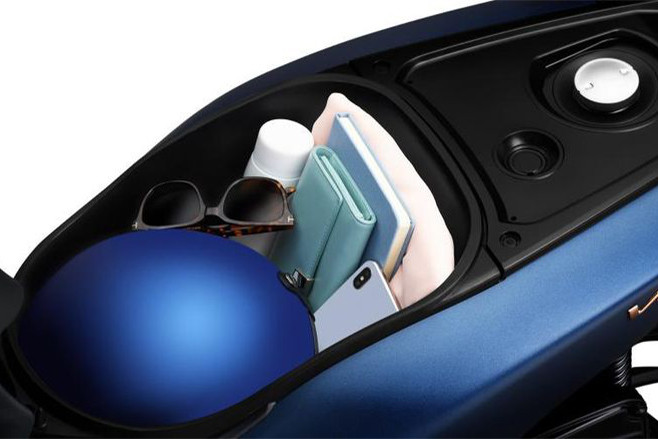 Honda Vision 2021 mới sử dụng khung dập hàn laser thông minh thế hệ mới eSAF nhằm cải thiện hiệu suất và chất lượng khung, đồng thời giảm trọng lượng xe và có nhiều không gian cho việc đặt các bộ phận ngoại vi như hệ thống điện, hộp đựng đồ, bình xăng...