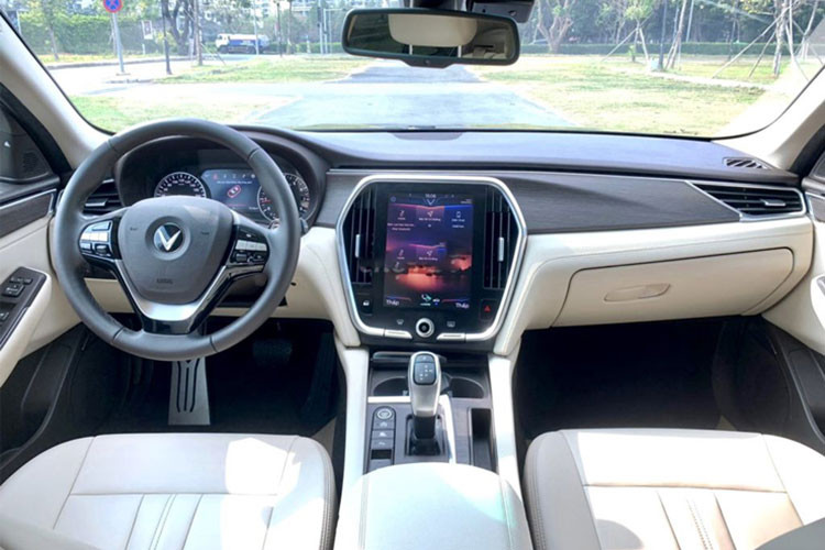 Lo xe thu cu - doi moi cua VinFast 