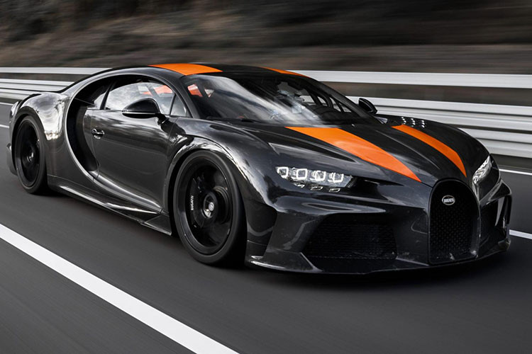 Tuy nhiên, nhớ hỏi trước hãng xe Pháp trong số 10 chiếc xe sản xuất trên toàn thế giới còn có suất nào trống hay không. Bởi đã tầm tuổi này rồi và lại có 3 "chủ tịch trẻ" nên 267 tỷ đồng của 3 tháng lương ở PSG có thể khiến Messi nghĩ đến mua chuyên cơ để vi vu thích hợp hơn.