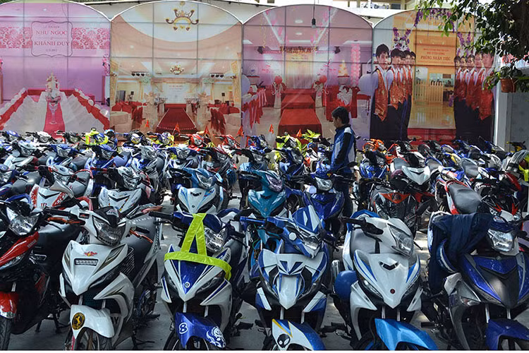 Mặc dù năm nay các thành viên không chuẩn bị cho mình một buổi diễu hành hoành tráng như dự tính. Nhưng với việc xuất hiện của đông đủ các thành viên và gần 200 xe Exciter cùng 16 Clb khác tham gia, buổi kỷ niệm 2 năm thành lập của Clb Ex Travel đã thành công tốt đẹp.