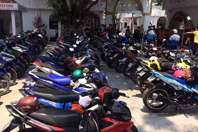 Những mẫu xe đẹp xuất hiện luôn được các tín đồ đam mê bình chọn và đánh giá, bên cạnh đó rút ra những kinh nghiệm để có thể chuẩn bị "độ" cho chiếc xế yêu của mình.