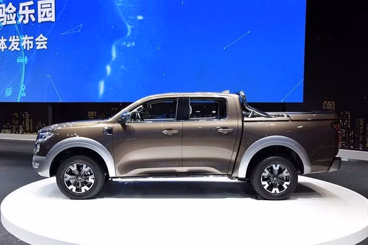 Như vậy, ngoài lợi thế sở hữu một ngoại hình khá ấn tượng, đẹp mắt và nhiều trang bị cùng mức giá bán vô cùng dễ chịu, mẫu bán tải Trung Quốc - Great Wall Cannon 2020 mới được dự đoán "sẽ làm nên chuyện" trong làng xe bán tải, đe doạ trực tiếp lên các đối thủ nặng ký như Ford Ranger hay Mitsubishi Trion...