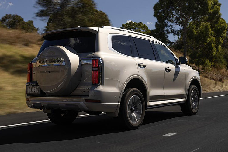 Mức giá xe Tank 500 2024 tại Việt Nam chưa tiết lộ. Theo nhận định của các chuyên gia, Tank 500 khi ra mắt sẽ có giá không dưới 1,5 tỷ đồng bởi Tank 300 đang được đại lý nhận cọc với giá tạm tính 1,2 tỷ đồng.