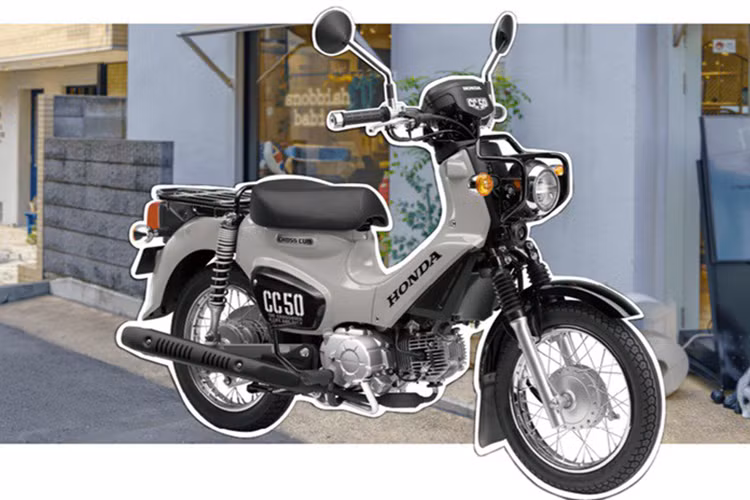 Điểm nổi bật của mẫu xe số Honda Cross Cub 110 2025 là vành đúc hợp kim nhôm 17 inch ở cả bánh trước và sau – khác với CT125 vốn dùng vành nan hoa và lốp đa dụng. 