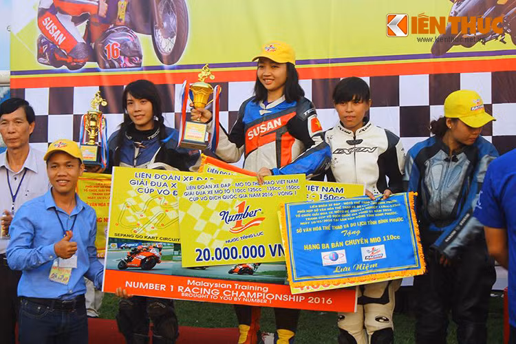 Các vị trí tiếp theo lần lượt là các tay đua; Lưu Thị Thu Trang, Nguyễn Ngọc Thanh Nga và Đỗ Thị Thu Thủy.