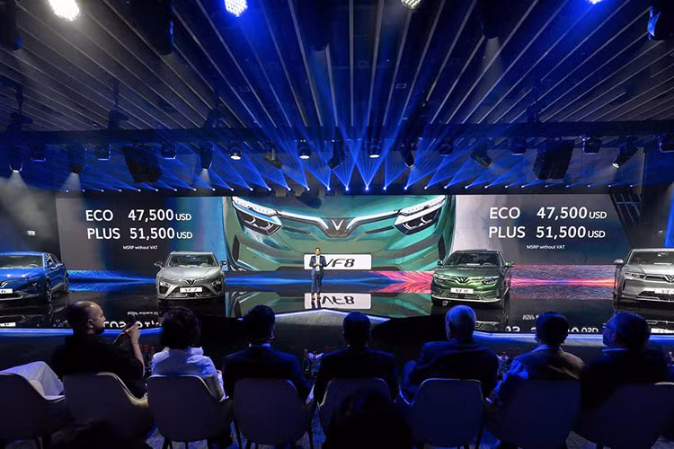 VinFast VF8 mo ban tai Trung Dong, hon 1,2 ty dong