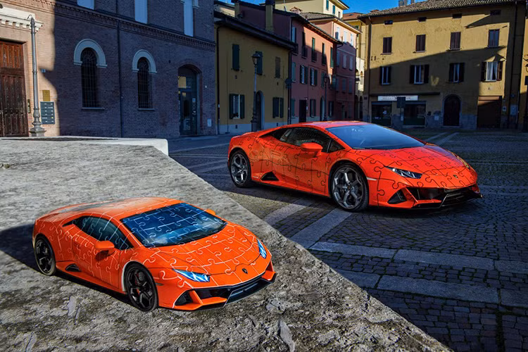 Thế nhưng, nếu bạn là một người có kinh tế giới hạn mà vẫn mê mẩn một chiếc siêu xe Lamborghini Huracan Evo đắt tiền thì sao? Câu trả lời là bạn có thể mua mẫu Huracan Evo giá siêu rẻ trong bài viết này, nhưng cần nói trước là không thể lái nó ra đường được.