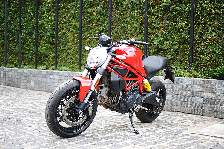 Có vai trò "lôi kéo" một thế hệ Ducatisti (những người yêu Ducati) mới đến với thương hiệu, Ducati Monster 797 mới sẽ thay thế cho phiên bản 795 để trở thành chiếc Monster giá rẻ nhất hiện nay. Ra mắt lần đầu tại Triển lãm EICMA từ tháng 11/2016, trải qua gần 2 năm trên thị trường, tuy nhiên sức hút của "quỷ nhỏ" nhà Ducati vẫn chưa hề giảm sút.