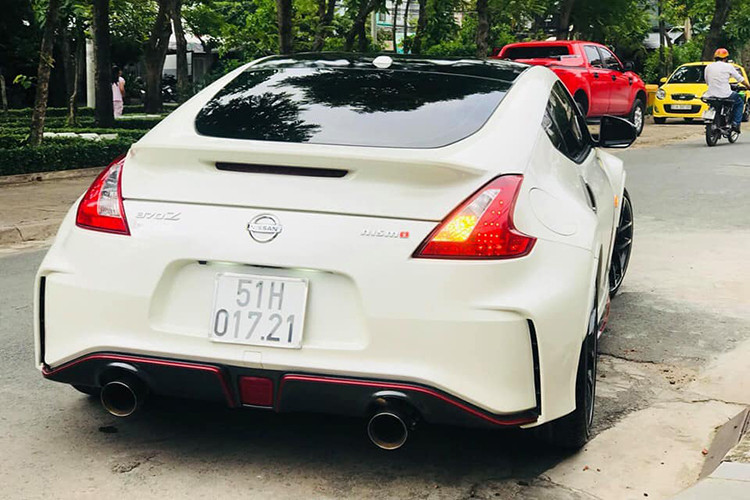 Nissan 370Z NISMO là một phần nhỏ trong câu chuyện thành công của dòng xe thể thao Z-car của Nissan đến nay đúng 50 năm từ khi khởi đầu vào năm 1969 với mẫu xe Fairlady Z/Datsun 240Z. 5 thế hệ của dòng xe đã duy trì được tinh thần thể thao hiệu suất cao, thiết kế ít lỗi mốt và có thể lái xe tiện dụng hàng ngày.