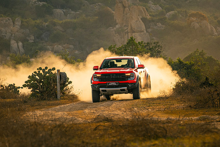 Danh gia Ford Ranger Raptor 2023 - khong co doi thu tai Viet Nam-Hinh-6