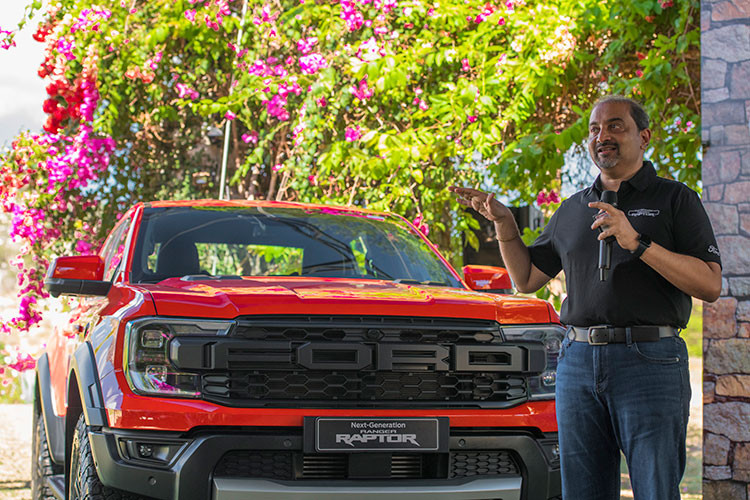 Danh gia Ford Ranger Raptor 2023 - khong co doi thu tai Viet Nam