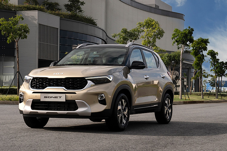 Kia tang gia niem yet nhieu mau xe, cao nhat 20 trieu dong