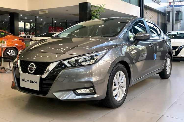 Nissan Almera giam 100 trieu tai Viet Nam, gia chi con 439 trieu dong