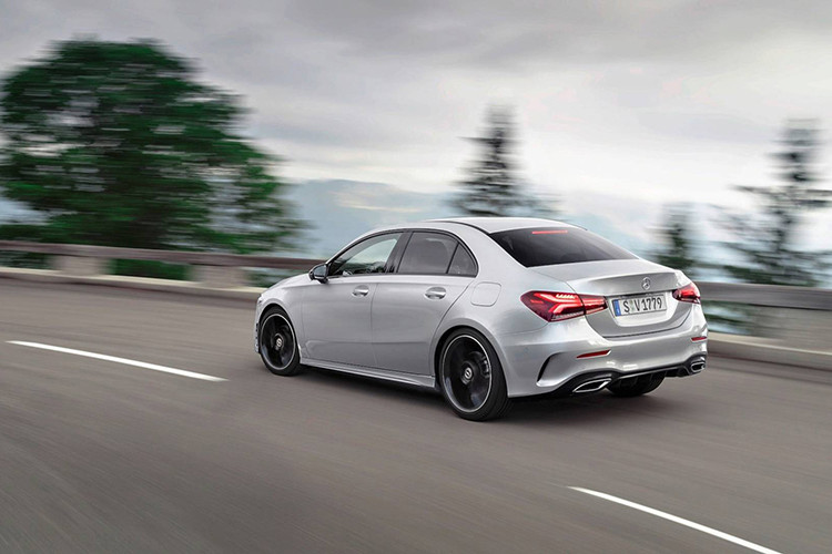 Sức mạnh được gửi tới các bánh xe thông qua hộp số tự động 7 cấp Getrag mới, giúp chiếc sedan có thể tăng tốc từ 0 - 100 km/h trong 8,1 giây, tốc độ tối đa đạt 230 km/h. Hiện tại, A-Class Sedan đang có lợi thế độc quyền tại Thái Lan, bởi vì, ở thị trường này không có sự xuất hiện của Audi A3 Sedan cũng như BMW 1 Series Sedan.