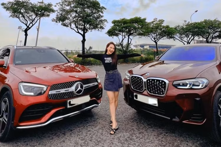 Volkswagen Viloran là mẫu MPV đầu tiên trong bộ sưu tập xe sang của Bảo Thanh. Trước đó, nữ diễn viên đã từng tiết lộ mình sở hữu hai mẫu SUV đình đám là Mercedes-Benz GLC 300 và BMW X4. Dù đã rời xa màn ảnh 4 năm, Bảo Thanh vẫn là cái tên được đông đảo khán giả quan tâm.