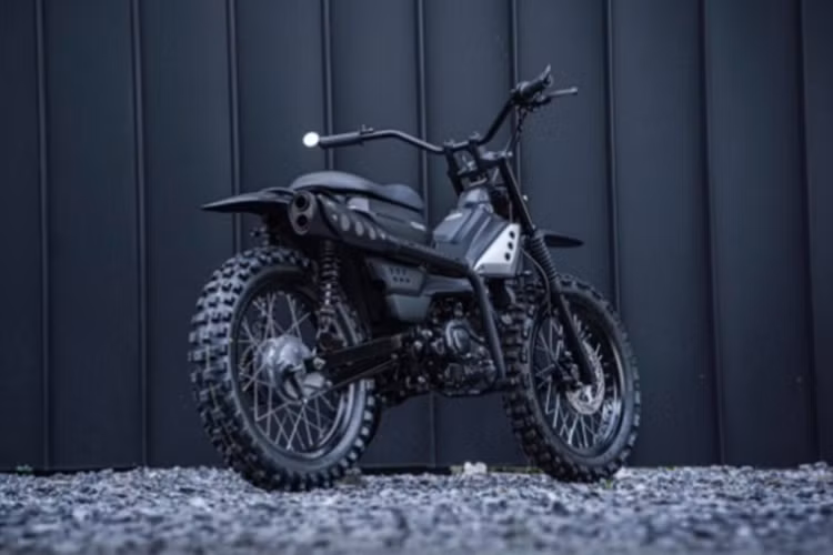 Công suất và mô-men xoắn đầu ra của động cơ được truyền dưới dạng lực truyền động thông qua hộp số 4 cấp với bộ ly hợp ly tâm tự động. Cùng với tỷ số truyền thứ cấp được rút ngắn (Finn: 40:14 → PG-1: 40:13), giúp tạo ra khả năng tăng tốc và lực kéo mạnh mẽ.