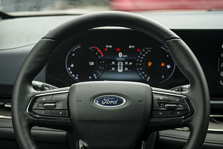 Ford Territory 2023 tai Viet Nam thua suc 