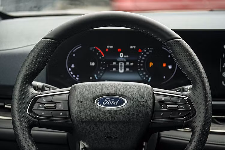 Ford Territory 2023 tai Viet Nam thua suc 