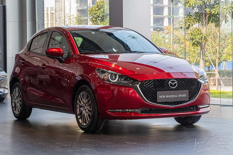 Kết thúc tháng 2, Thaco ghi nhận doanh số bán hàng Mazda3 đạt 728 xe, giảm 130 xe so với tháng trước (858 xe) và cộng dồn hai tháng đầu năm đạt 1.586 xe bán ra. Mặc dù có mức giá bán khá cao nhưng hiện tại Mazda3 vẫn đang là mẫu xe được ưa chuộng nhất trong phân khúc hạng C tại thị trường Việt.