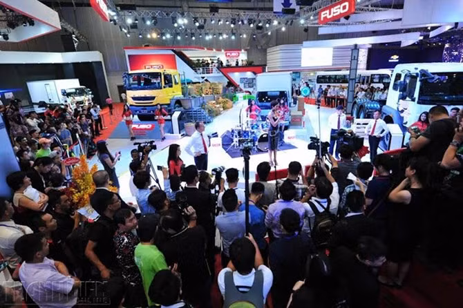 Trien lam VMS 2015 lap ky luc ve doanh so ban hang-Hinh-3